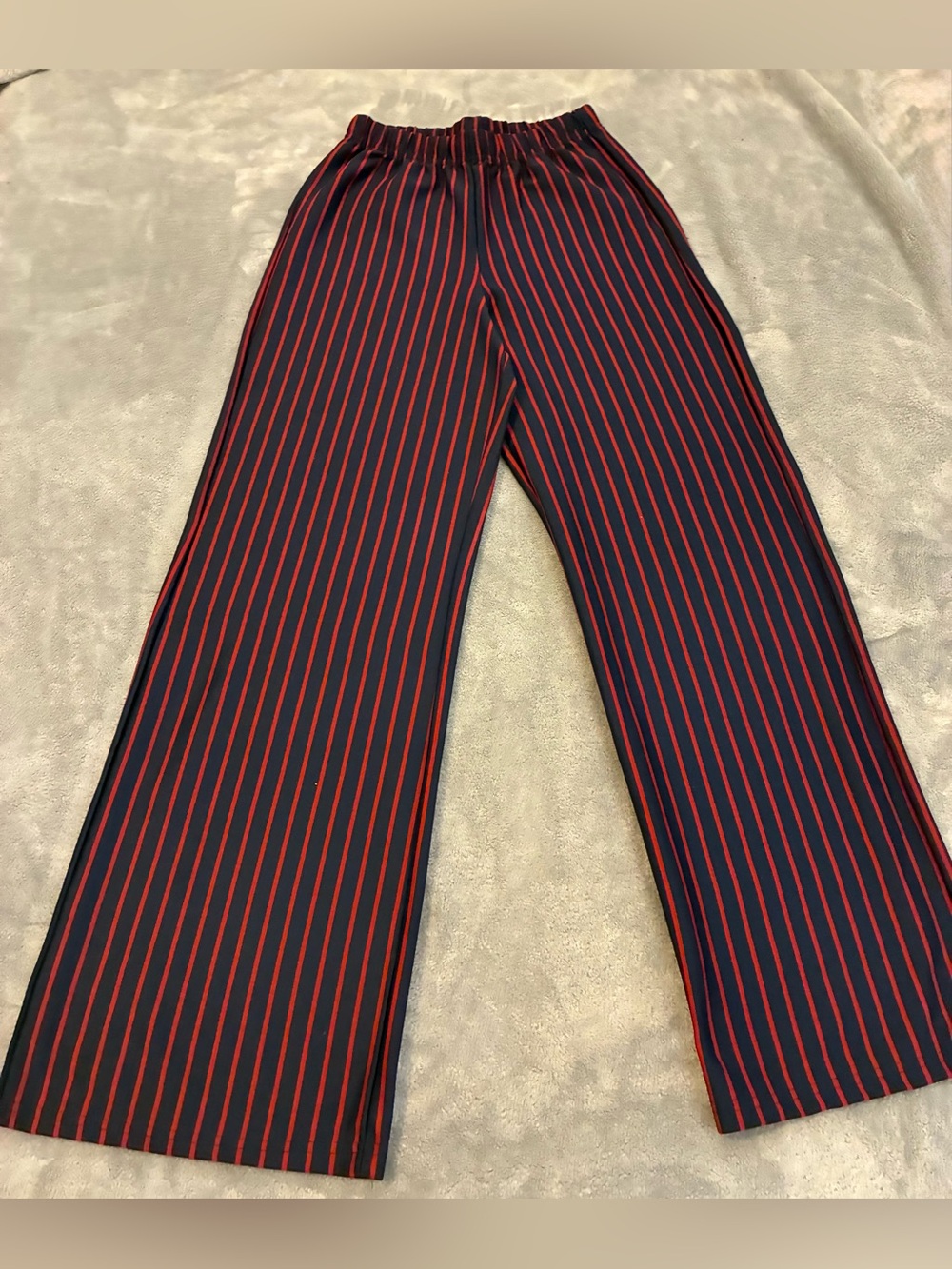 Women’s Navy Wide-Leg Pants with Red Pinstripes Size Large
